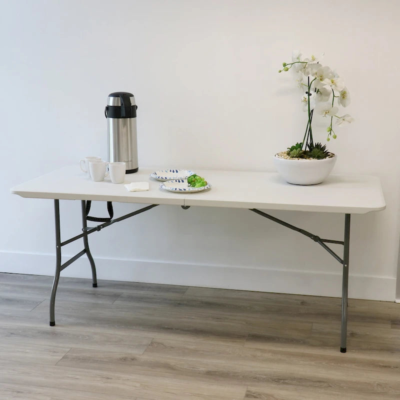 Table pliante en plastique blanche de 6 pieds