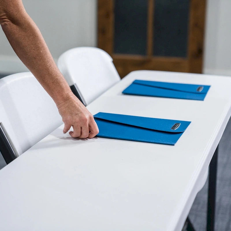 Table de séminaire de 1,80 m (commerciale)
